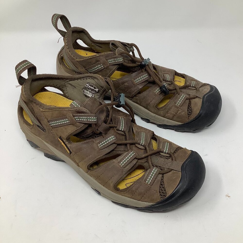 KEEN men's water hiking sandals size 9 tan